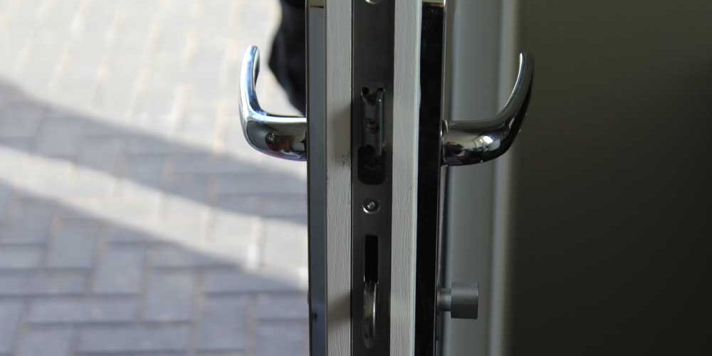 Noble-Glazing-_-Door-Lock-Install-Wiltshire